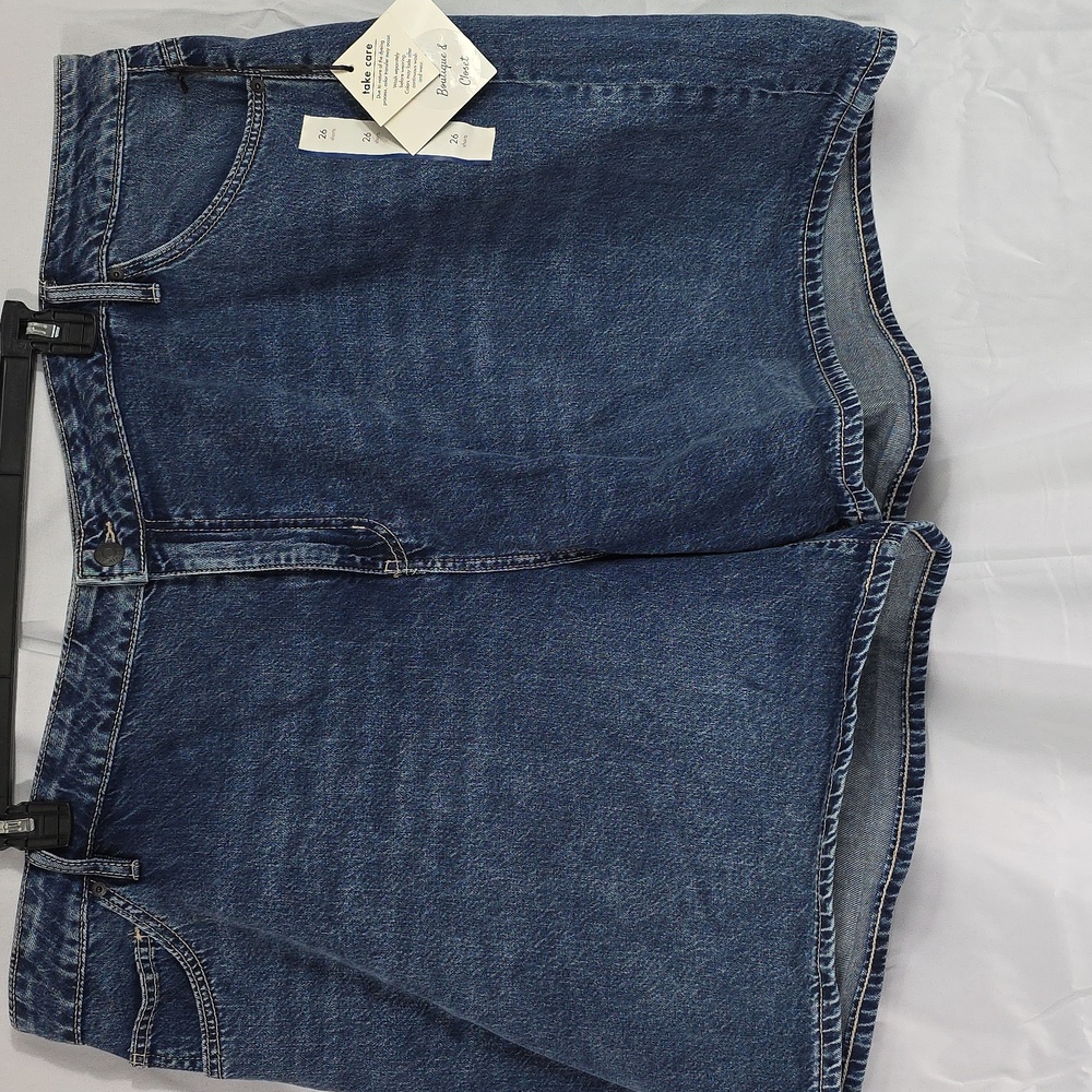 Ava & Viv Blue Denim Jean Shorts Size 26 Medium Dark Wash (W136)